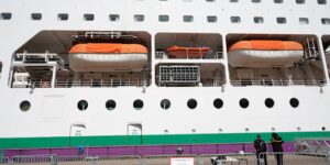 Frankrijk sluit ruim 1.700 mensen op op een Brits cruiseschip in Bordeaux na een uitbraak van gastro-enteritis