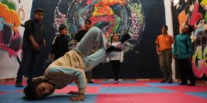 In Gaza vinden sommige Palestijnse kinderen rust en verlossing in breakdancen