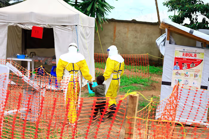In een afgelegen provincie Congo is een nieuwe ebola-uitbraak bevestigd, met 65 doden