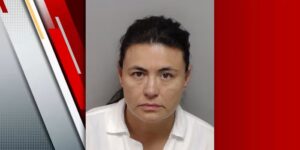 Leraar op een basisschool in San Antonio beschuldigd van voortdurende aanranding van een kind, zegt de politie