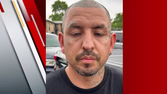 Meest gezochte man uit Texas gevonden en gearresteerd in San Antonio, zegt DPS