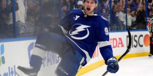 Moser scoort in OT terwijl Lightning Canadiens met 3-2 versloeg in Game 2 en gelijkspel in de eerste ronde