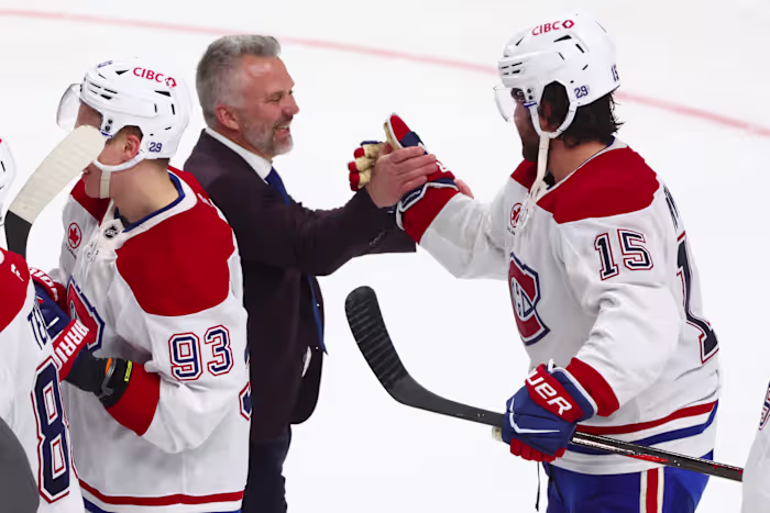 Newhook scoort in OT en tilt Canadiens met 3-2 van Sabres in Game 7