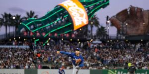 Shohei Ohtani’s on-base streak van 53 wedstrijden eindigt nu Roberts erover nadenkt hem vaker te laten rusten als hij gooit