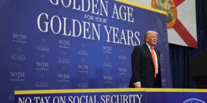 Trumps medicijndeals kunnen de economie in tien jaar tijd 529 miljard dollar besparen, zegt het Witte Huis