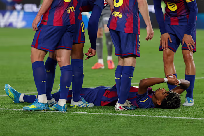 Yamal mist de rest van het Barcelona-seizoen, maar is wel fit voor het WK met Spanje