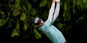 Alex Smalley pakt een voorsprong van twee schoten in een PGA-kampioenschap dat voor het oprapen ligt