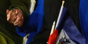 Angst houdt Haïtiaanse gemeenschappen in hun greep nadat de uitspraak van het Hooggerechtshof de bescherming tegen deportatie heeft opgeheven
