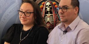 Bexar County gaat 300.000 dollar betalen aan detentieaanvrager wiens baan werd aangeboden op het La Santa Muerte-altaar van zijn vrouw