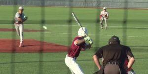 Floresville passeert Robstown met 11-1 in Game 1 van de regionale halve finale