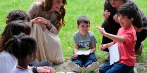 Het bezoek van Prinses van Wales aan Italië benadrukt de progressieve benadering van kleuterscholen die standaardisatie schuwt
