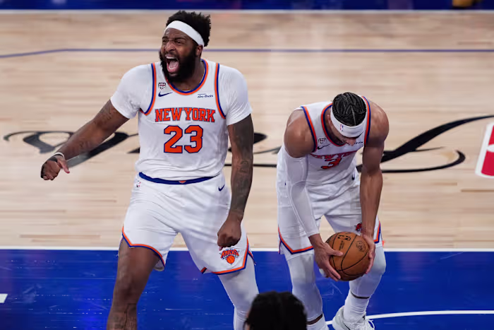 Knicks completeert recordrally met een achterstand van 29 punten en versloeg Spurs met 107-106 voor 3-1 voorsprong in de NBA Finals