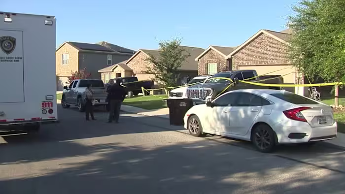Man die dood werd aangetroffen in het huis in het noordwesten van Bexar County, stierf aan schotwonden, zegt het kantoor van ME
