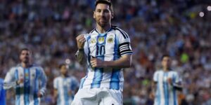 Messi scoort na een strafschop terwijl Argentinië IJsland met 3-0 verslaat in de laatste WK-opstelling