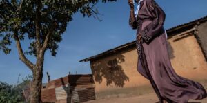 Oeganda sluit de grens met Congo, waar de vermoedelijke gevallen van een zeldzame Ebola-soort toenemen