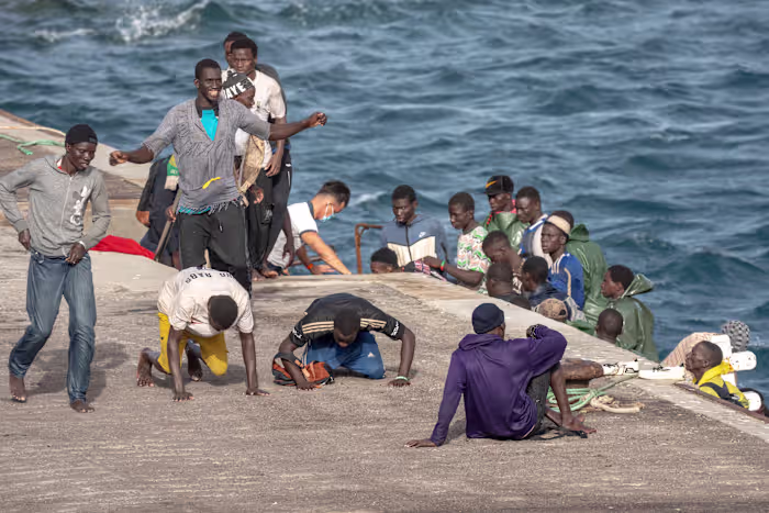 Paus Leo bezoekt de migratiehotspots van Europa. Katholieken hopen dat hij de politieke spanningen zal verlichten