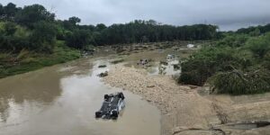 TIJDLIJN: De verwoestende overstromingen in San Antonio waarbij op 12 juni 2025 dertien mensen omkwamen