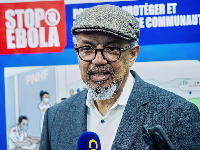 WHO-chef landt in Congo en zegt dat de ebola-uitbraak 'kan worden gestopt'