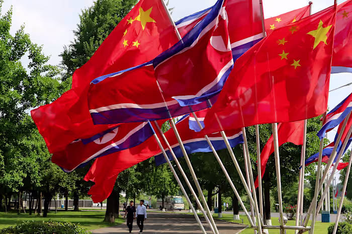 Xi en Kim dringen aan op nauwere banden tussen China en Noord-Korea