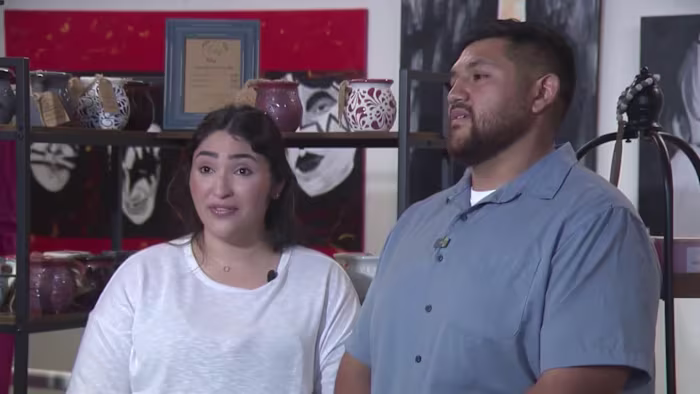 Auto van kaarsenverkoper uit San Antonio gestolen met de hele marktopstelling erin, zegt het echtpaar