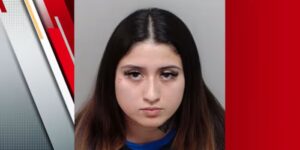 BCSO: Vrouw gearresteerd nadat agenten drugs, wapens en contant geld vonden in een huis in West-Bexar County