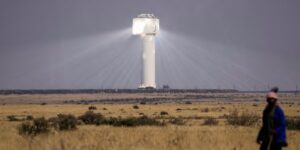 De focus gaat naar het opbouwen van sterkere instellingen in Afrika om de overgang naar hernieuwbare energie te versnellen