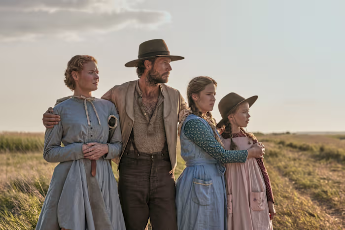De nieuwe 'Little House'-serie onderzoekt de ingewikkelde geschiedenis, maar houdt het hart en de gemeenschap centraal