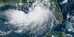 De tropische storm Bertha zal naar verwachting zware regenval en overstromingen langs de Golfkust veroorzaken