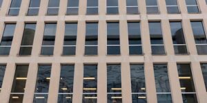 De verpleegkunde krijgt na de uitspraak van de rechter het label ‘professioneel’ voor studieleningen, maar de theologie is nu geschrapt