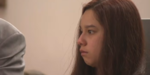 Een van moord beschuldigde vrouw uit East Side aanvaardt een pleidooi tegen een lagere aanklacht en is veroordeeld tot 15 jaar gevangenisstraf