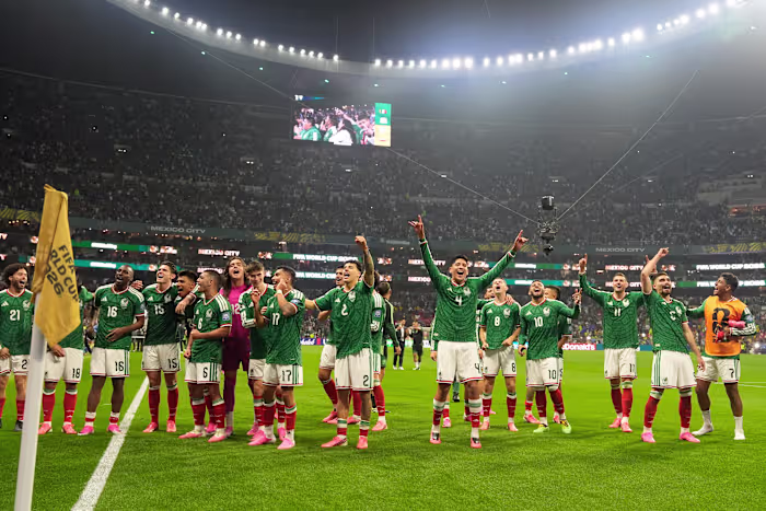 Engeland neemt het op tegen Mexico in het 'monsterstadion', waar El Tri op dit WK nog geen doelpunt heeft moeten incasseren