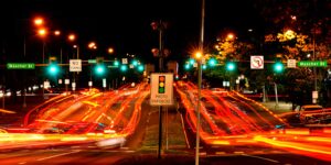 Het aantal verkeersdoden is sinds 1990 wereldwijd gedaald, behalve in de armere landen, zo blijkt uit het onderzoek