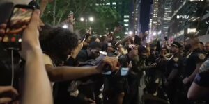‘Het is onaanvaardbaar’: senator van de staat Texas, Wembanyama veroordeelt aanvallen op Spurs-fans in New York City