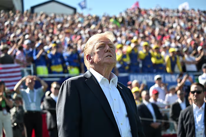 Het zijn niet alleen de Knicks: de aanwezigheid van Trump bij grote wedstrijden levert vaak problemen op voor de thuisploeg