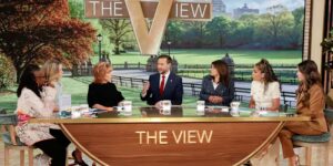 JD Vance ging op televisie om een ​​geloofsmemoires te publiceren. ‘The View’ had andere plannen
