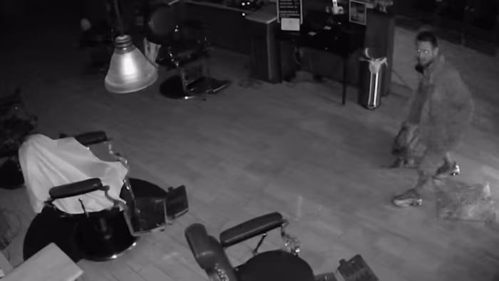 'Je denkt niet dat dat hier gaat gebeuren': winkeleigenaren in Alamo Heights worden getroffen door een reeks inbraken