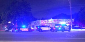 Man in kritieke toestand in ziekenhuis opgenomen na schietpartij op West Side, zegt SAPD