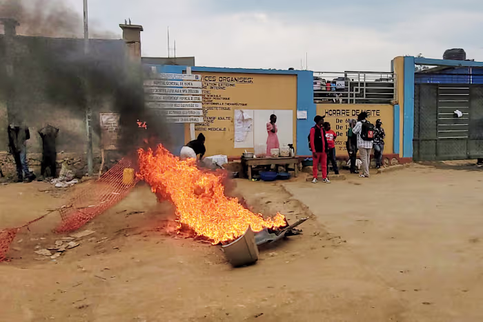 Meer gezondheidswerkers staken nu het aantal ebolagevallen in Congo de 2.000 overschrijdt, waaronder 754 doden