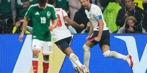 Mexico lijdt eerste WK-nederlaag in Estadio Azteca; Engeland wint met 3-2 en gaat door naar de kwartfinales