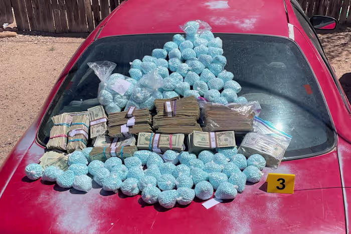 New Mexico opent een strafrechtelijk onderzoek naar DEA nadat agenten fentanylzendingen de straat op lieten gaan