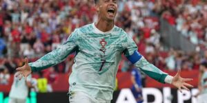Ramos en Ronaldo scoren terwijl Portugal zich verzamelt om Kroatië met 2-1 te verslaan en door te gaan naar de achtste finales