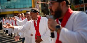 Sjiitische moslims vieren de heilige dag van Ashoura na maanden van oorlog in Iran en Libanon