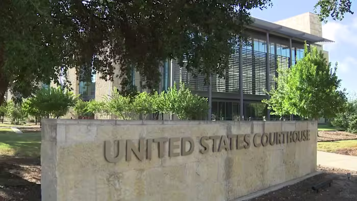 2 Lubbock-mannen met connecties met de ex-financieel adviseur van San Antonio, veroordeeld in Ponzi-fraude