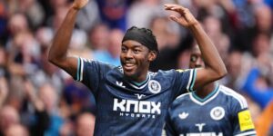 $400 miljoen uitgegeven, nul punten: Tottenham verliest opnieuw in de Premier League terwijl Liverpool opnieuw een gelijkspel redt