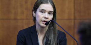 Advocaat richt zich op de zorg van een psychiater voordat Lindsay Clancy haar drie kinderen vermoordde