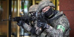 Amerikaanse en Zuid-Koreaanse legers ronden de oefening vroeg af, een dag na het raketbeschieting door Noord-Korea