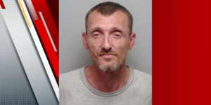 Beëdigde verklaring: man uit Nashville beschuldigd van diefstal in San Antonio, onderzoek naar diefstal van aanhangers