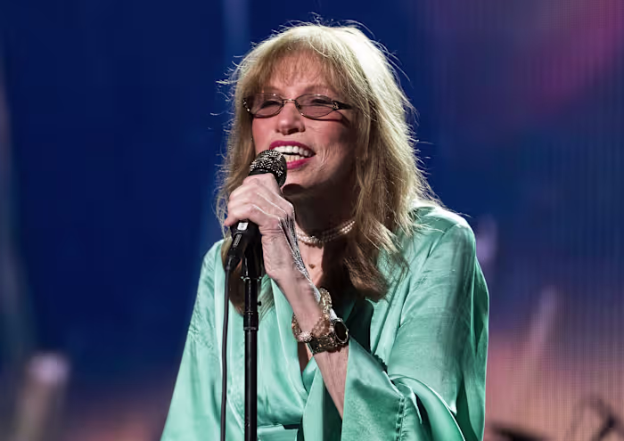 Carly Simon heeft de ziekte van Parkinson en wordt behandeld voor huidkanker