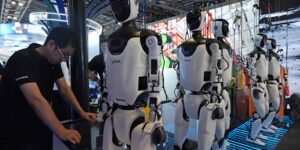 China kondigt tegenmaatregelen tegen Washington aan, waaronder controles op de export van drones naar de VS