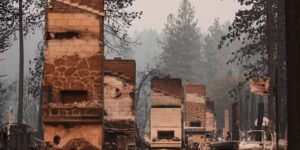 De man die beschuldigd werd van het veroorzaken van de grootste bosbrand in Spokane werd vorig jaar ondervraagd over twee andere branden